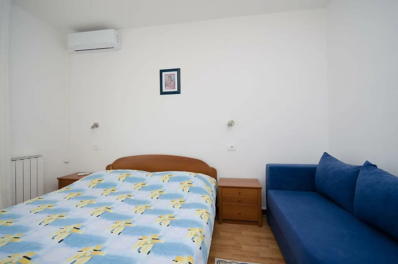 Pensión Rooms Lili Palit