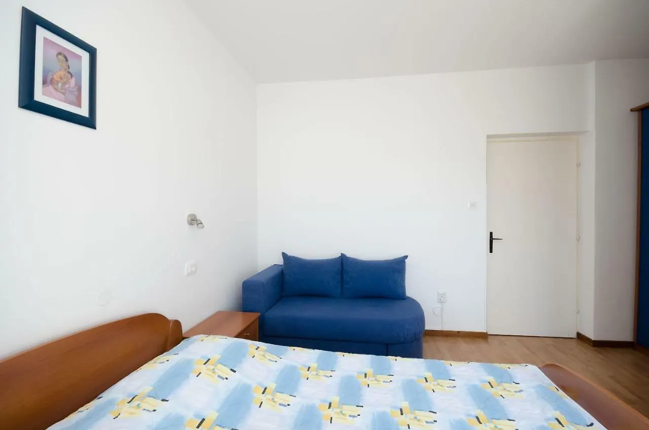 Rooms Lili 3*, Palit Croatia