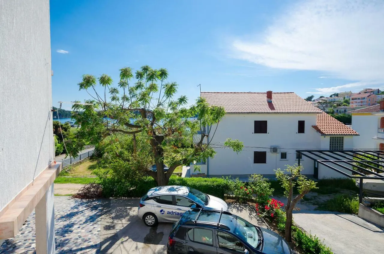 Gostinjska kuća Rooms Lili