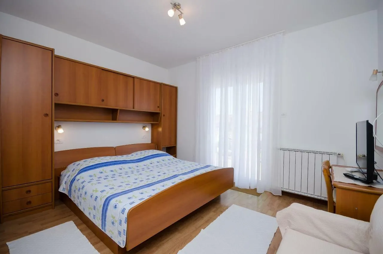 Rooms Lili